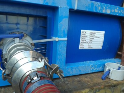 Installazione di un flexitank in container 20 piedi
